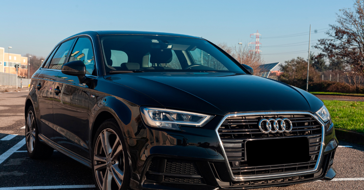 How Do I Know When My Imported Car in San Diego Needs an Oil Change?